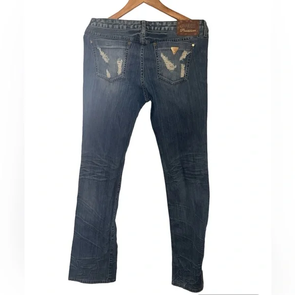 Guess Premium Ripped Jeans - Picture 2 of 3